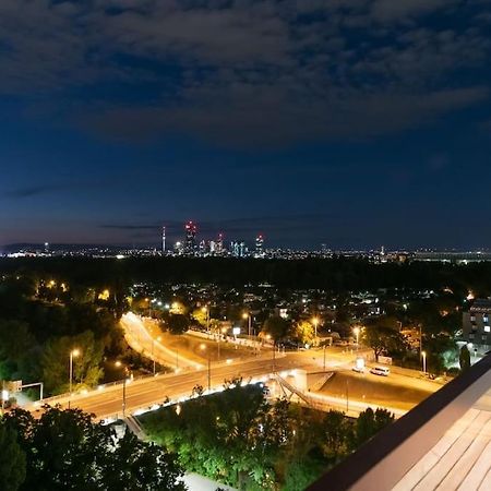 Appartamento Hoch Hinaus, Neu Und Stilvoll Mit Pool Am Dach Vienna Esterno foto