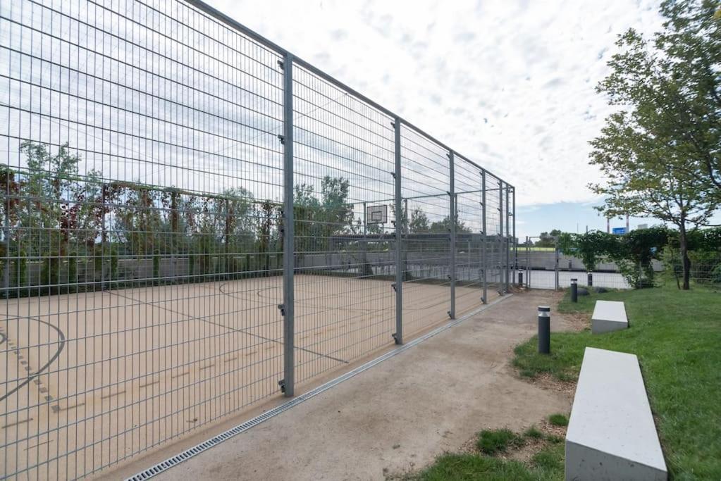 Appartamento Hoch Hinaus, Neu Und Stilvoll Mit Pool Am Dach Vienna Esterno foto