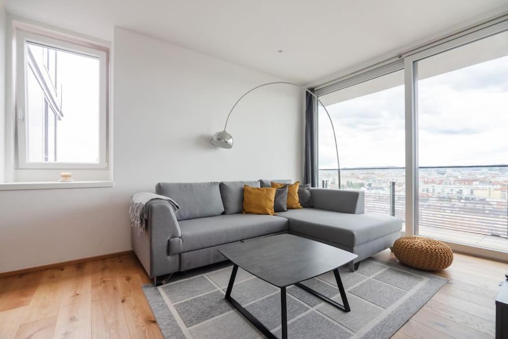 Appartamento Hoch Hinaus, Neu Und Stilvoll Mit Pool Am Dach Vienna Esterno foto