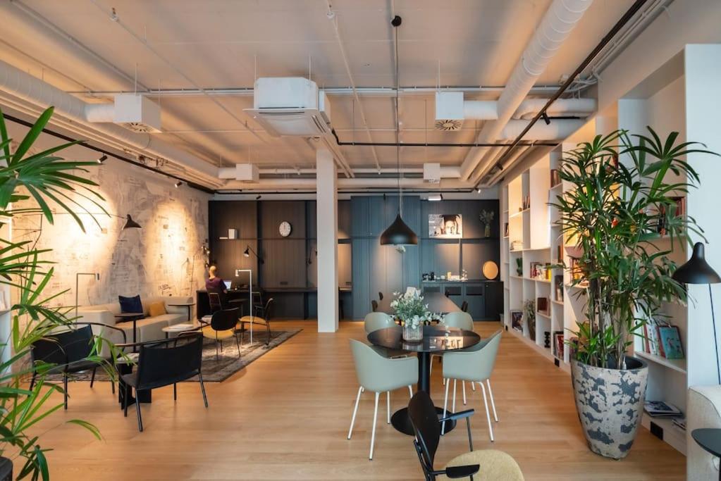 Appartamento Hoch Hinaus, Neu Und Stilvoll Mit Pool Am Dach Vienna Esterno foto