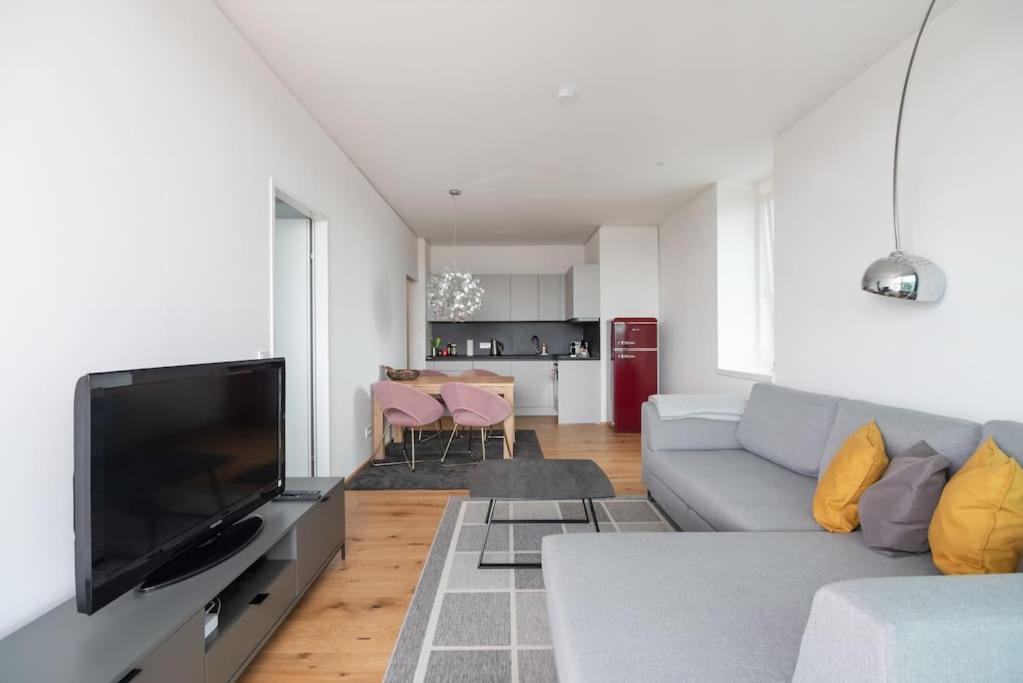 Appartamento Hoch Hinaus, Neu Und Stilvoll Mit Pool Am Dach Vienna Esterno foto