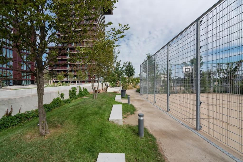 Appartamento Hoch Hinaus, Neu Und Stilvoll Mit Pool Am Dach Vienna Esterno foto